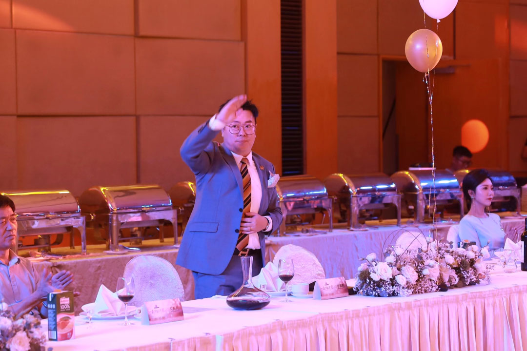 美窩家居集團(tuán)2020-2021企業(yè)“一起向WE來”年度盛典圓滿舉行！