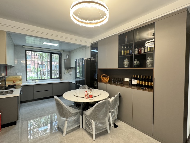 包頭鼎泰華府，140平整裝，全屋整體規(guī)劃效果就是棒！